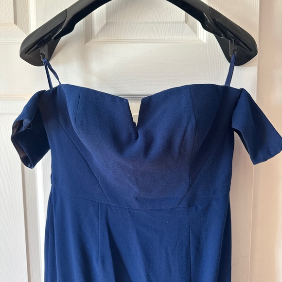 Formal dress - Picture 2 of 2